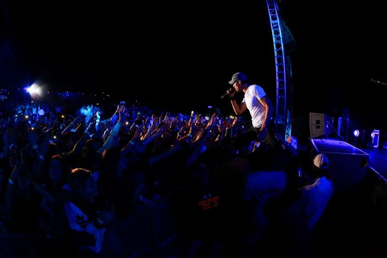 Enrique Iglesias at Ehdeniyat